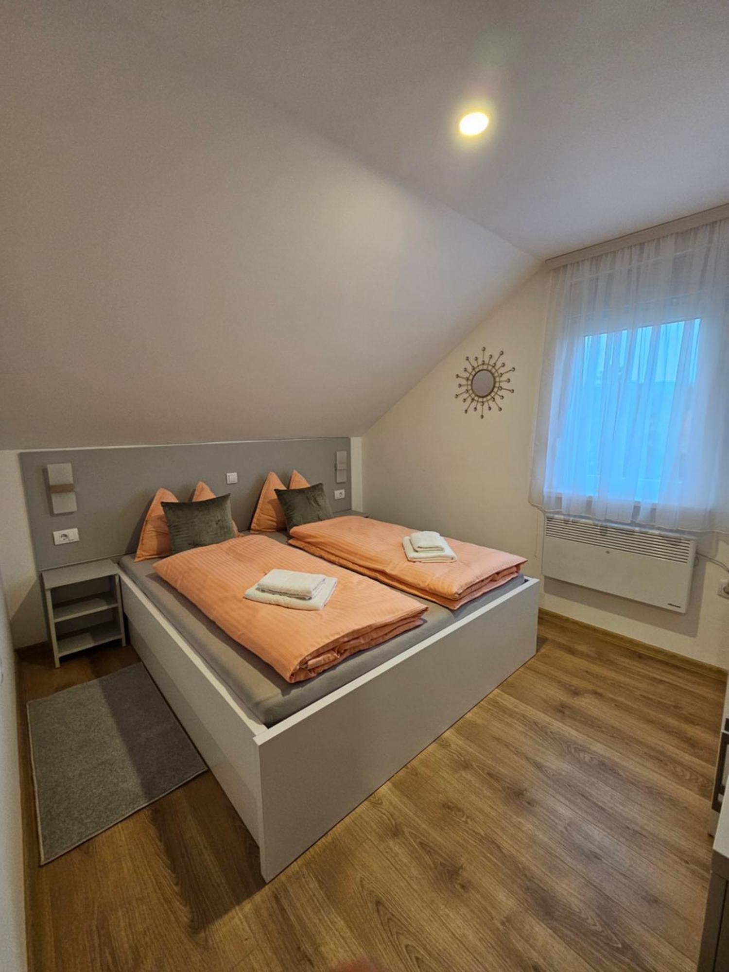 Apartmani Lotus Rednek Kültér fotó